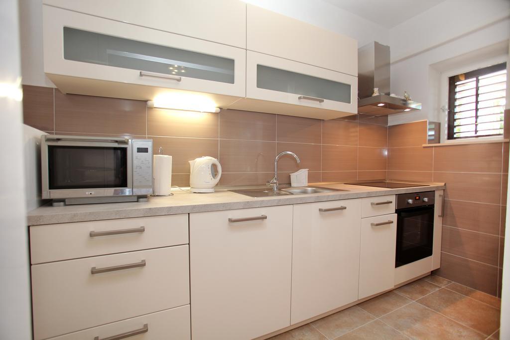 Cvita Apartments Τρογκίρ Δωμάτιο φωτογραφία